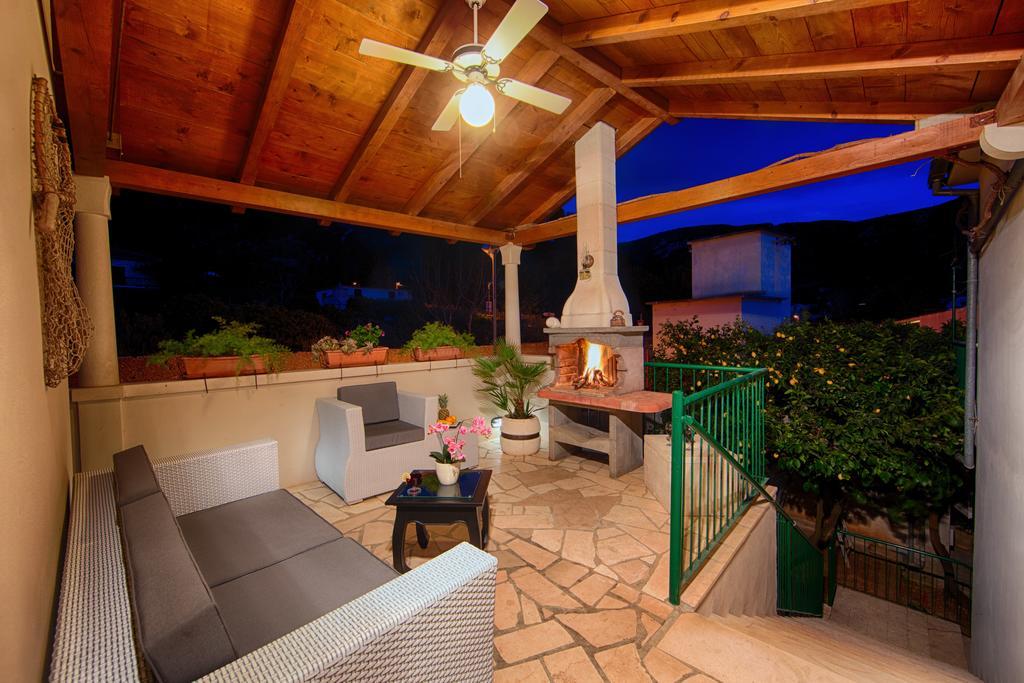 Villa Kamenica Komiža Kamer foto