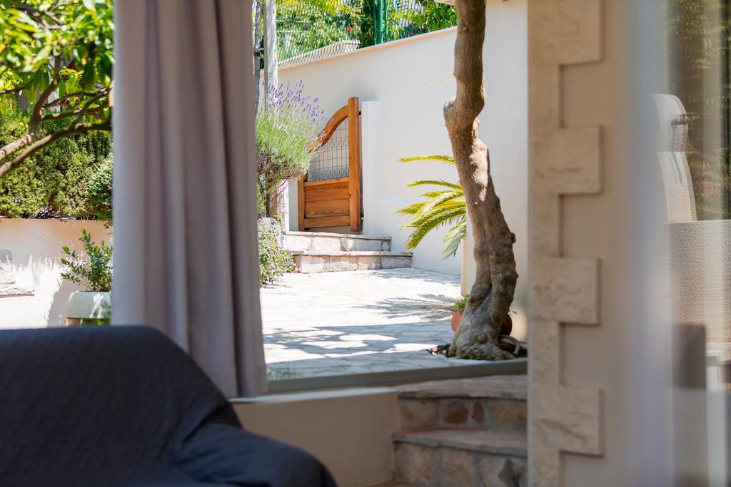Villa Kamenica Komiža Buitenkant foto